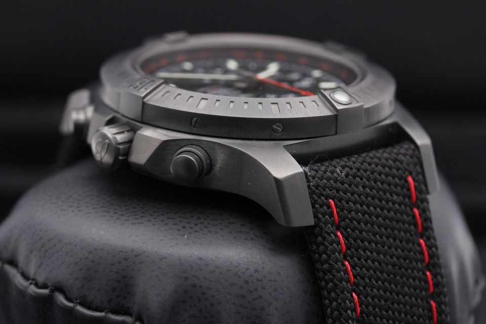 Breitling Colt Auto M13388 Image 4